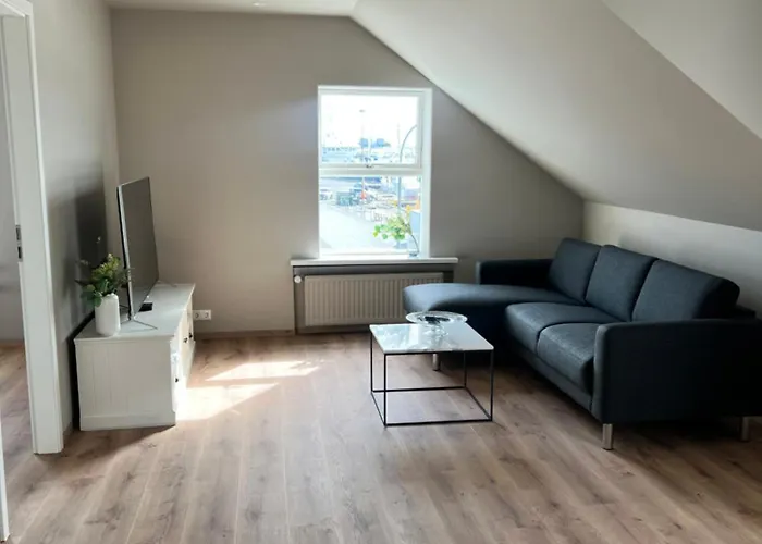 Hvammur Apartments By The Harbour